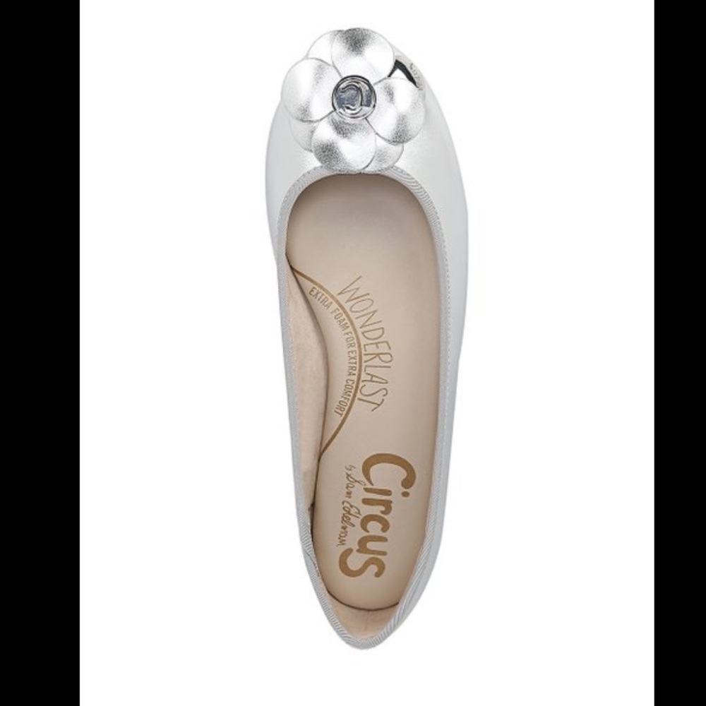 Cecilia Leather Flat